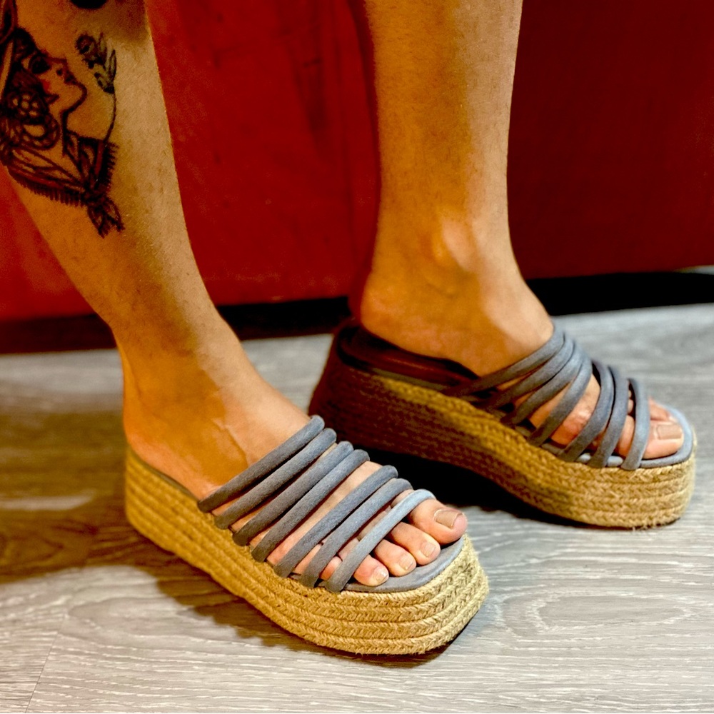 Corina Platform Sandals (Gray/Blue)